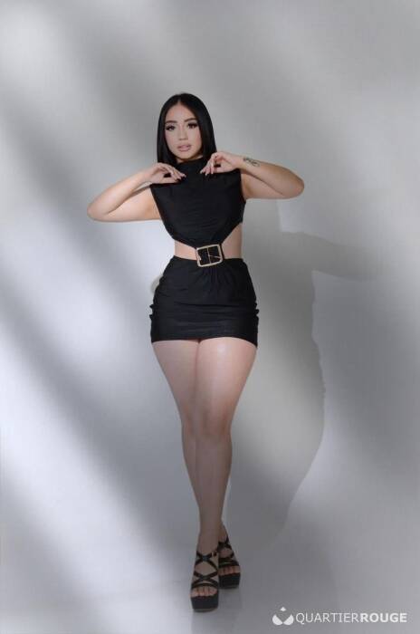 Mia (Photo)