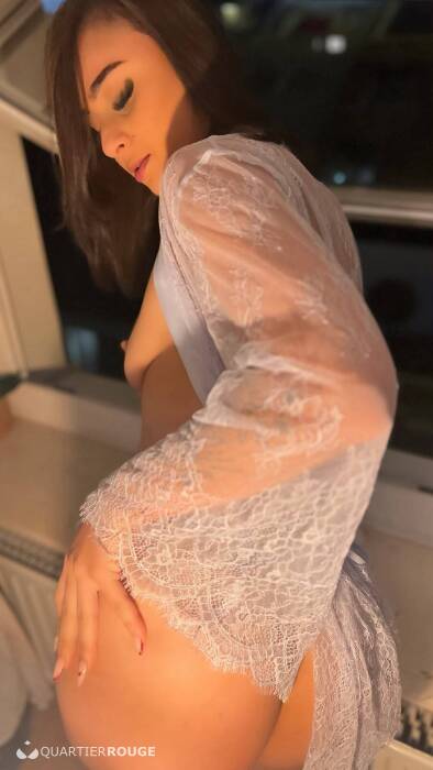 Ana (Photo)