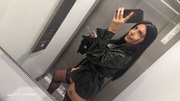Mia (Photo)