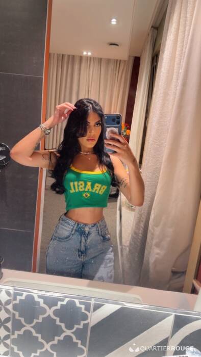 Mia (Photo)