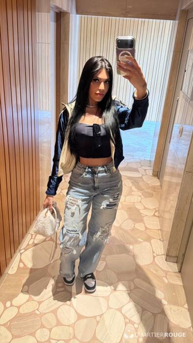 Mia (Photo)