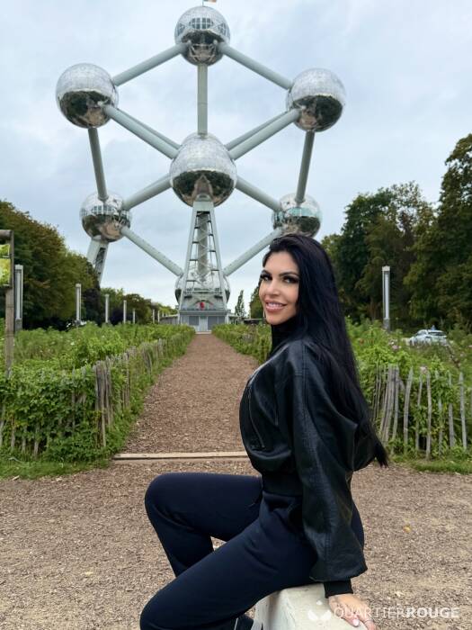Mia (Photo)