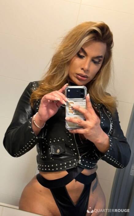 Pamela caliente (Photo)