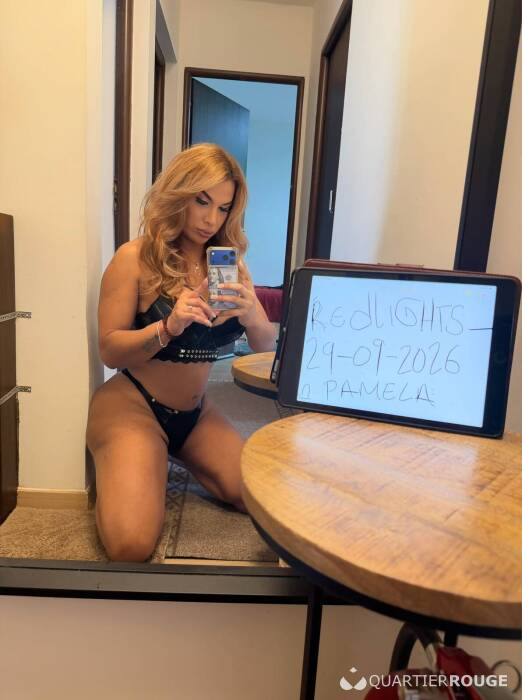 Pamela caliente (Photo)