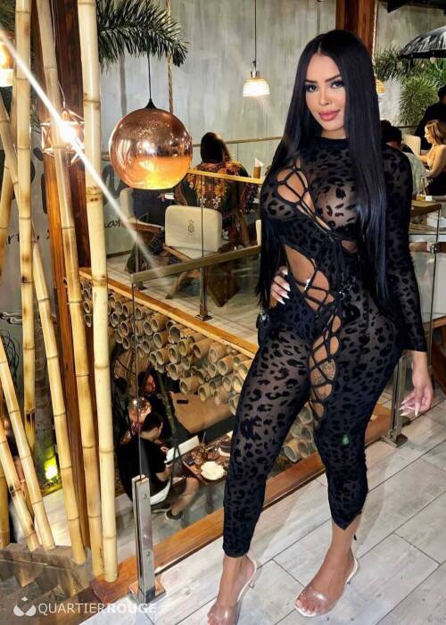 Nina Belle (Photo)