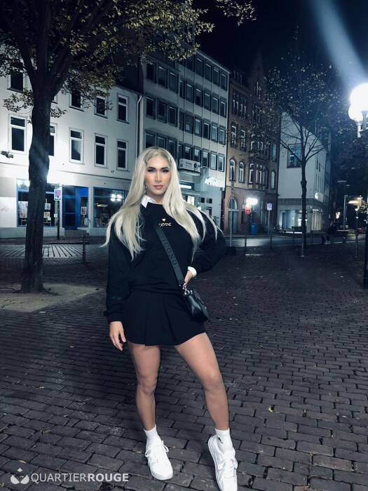 IVONNY (Photo)