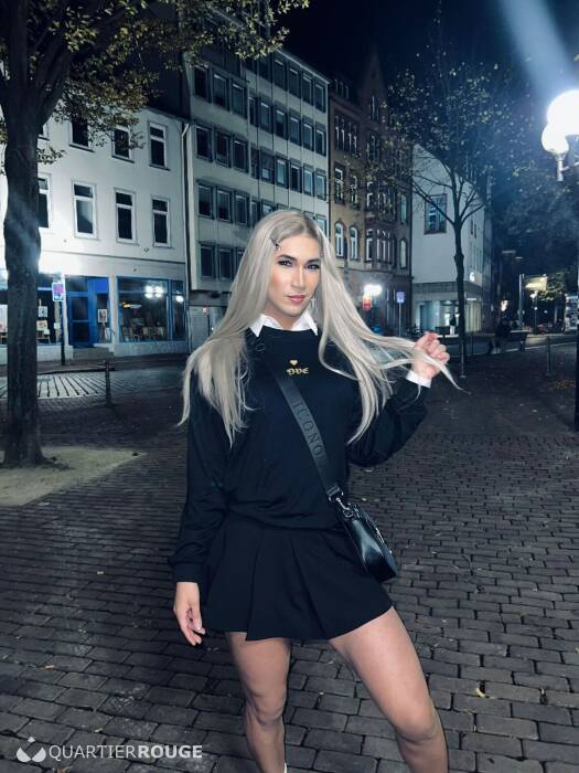 IVONNY (Photo)