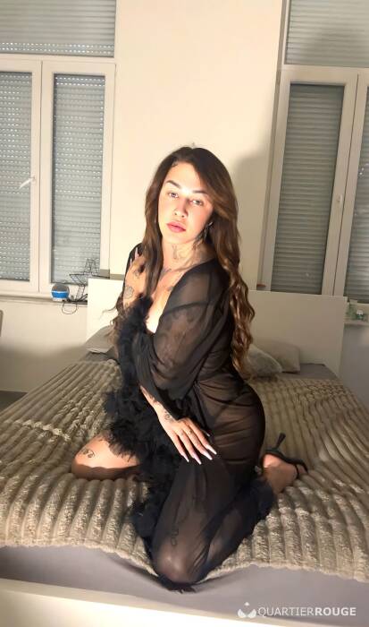 Tábata lins (Photo)