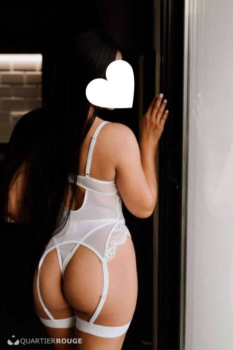 Mia (Photo)