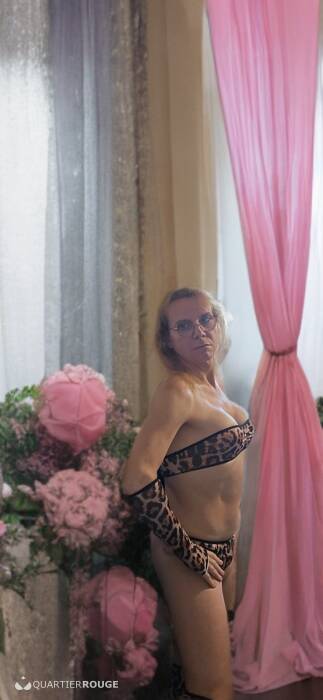 Sonya (Photo)