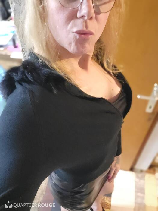 Sonya (Photo)