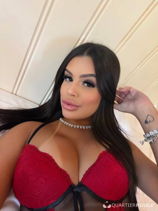 Juliaaa (Photo)