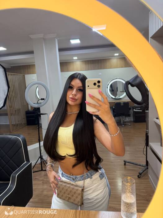 Juliaaa (Photo)