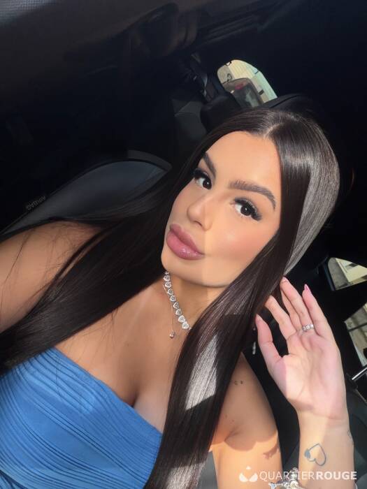 Juliaaa (Photo)