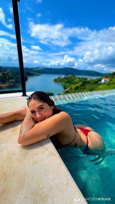 Nicole (Photo)