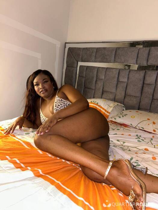 Talia (Photo)