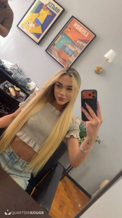 Nicolly (Photo)