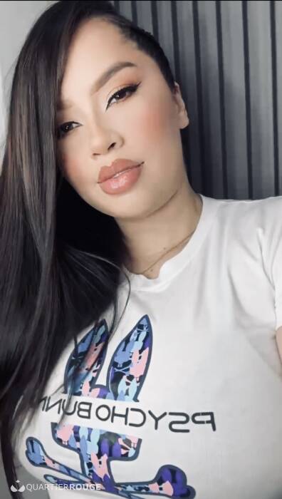 MANUELA (Photo)