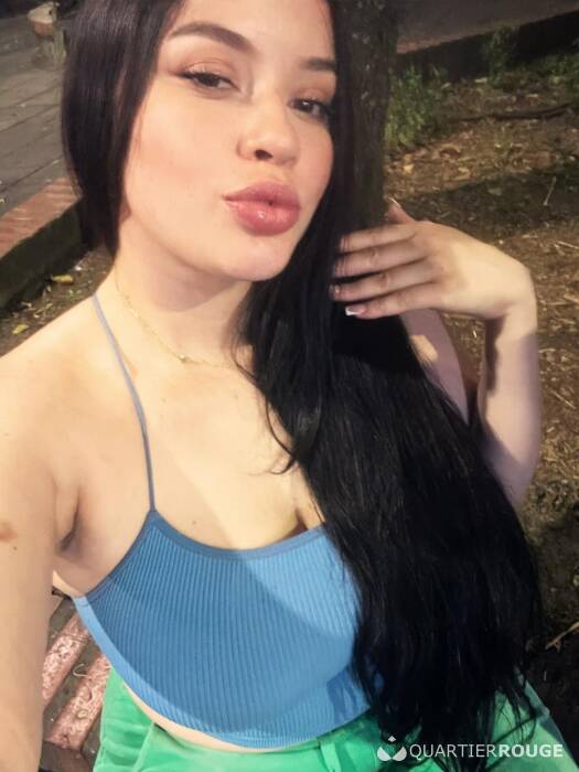 MANUELA (Photo)