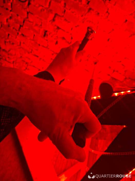 Tantr\'domination (Photo)