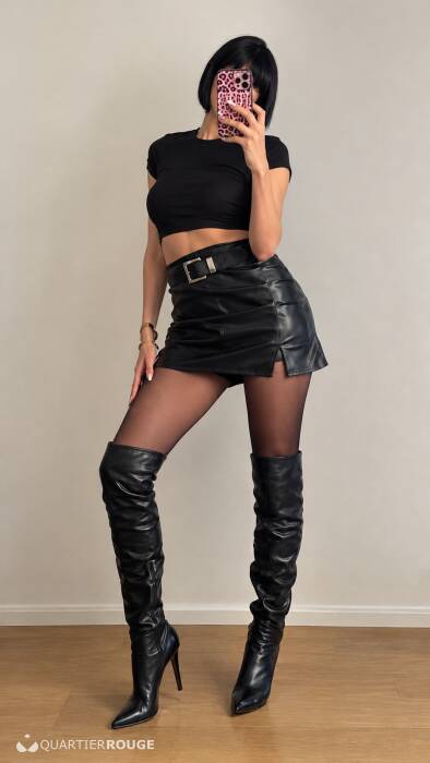 Clara Morgane (Photo)