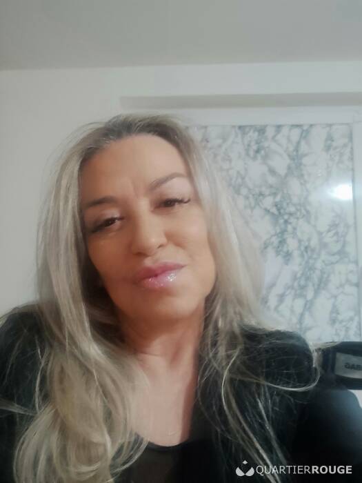 Pietra en bruselas metro Louise (Photo)