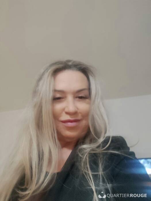 Pietra en bruselas metro Louise (Photo)