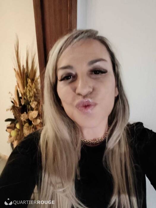 Pietra en bruselas metro Louise (Photo)