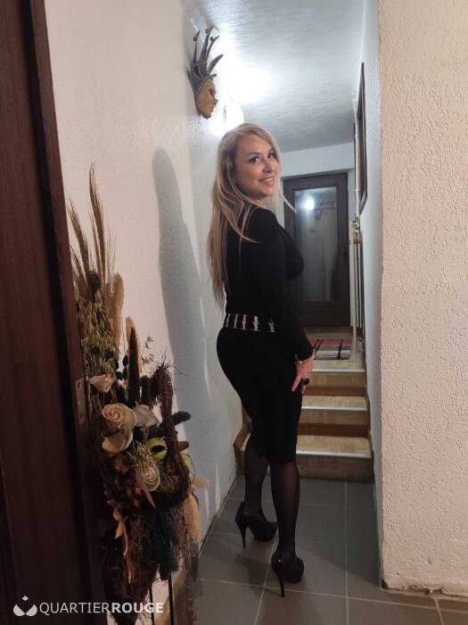 Pietra en bruselas metro Louise (Photo)