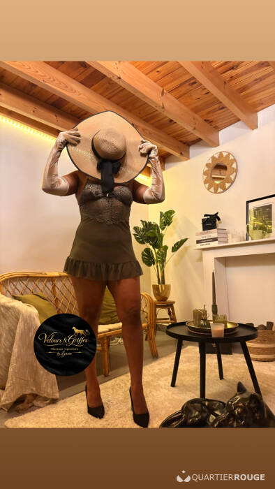 Lyana Massage Signature (Photo)