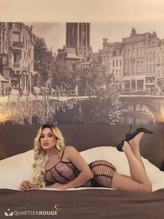 Trans DEBORA (Photo)