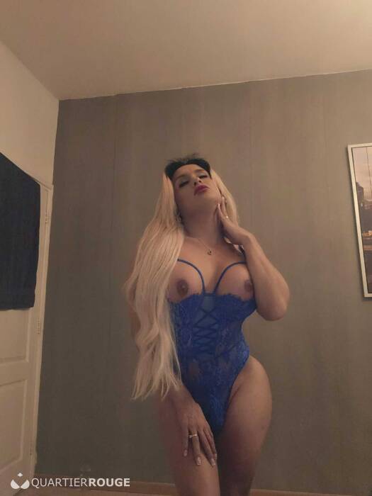 Trans DEBORA (Photo)