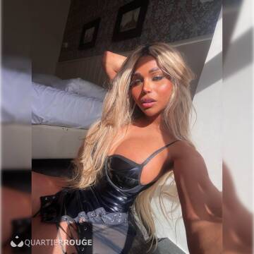 Sofia Party TS (Photo)