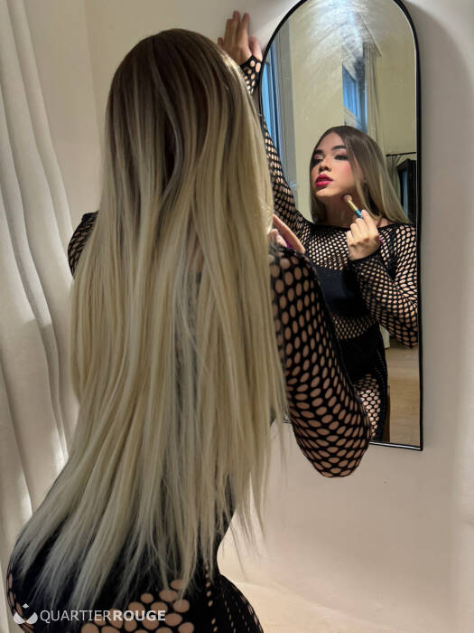Anastasia caliente (Photo)