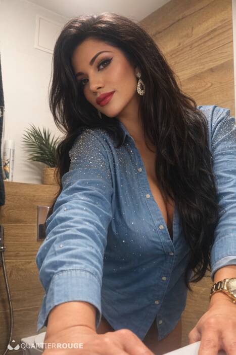 Alexandra Nunys (Photo)