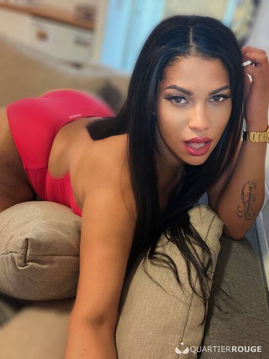 Alexandra Nunys (Photo)