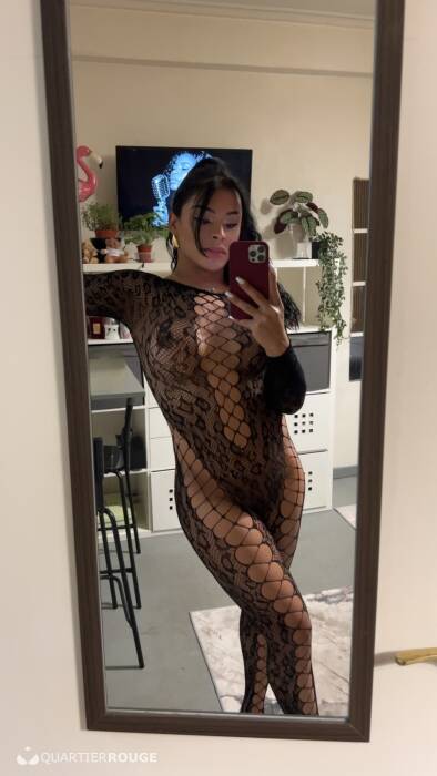 Larissa (Photo)