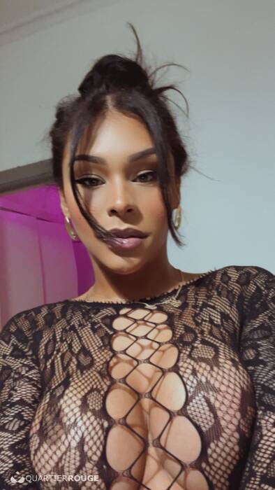 Larissa (Photo)