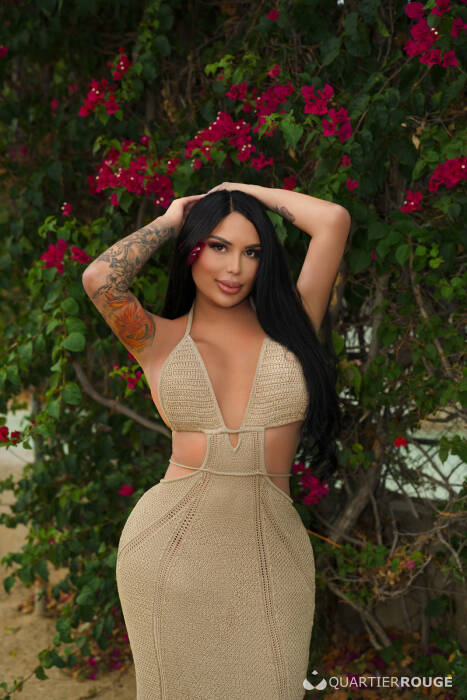 MOMMY HONEY (Photo)