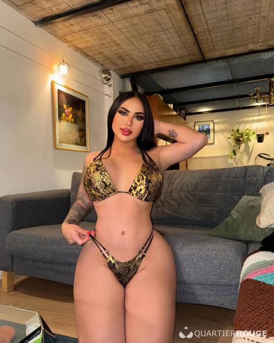 MOMMY HONEY (Photo)