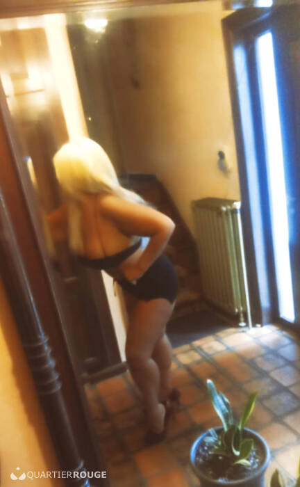 Betty (Photo)