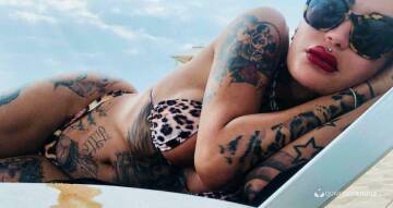 Alessandra tatto (Photo)