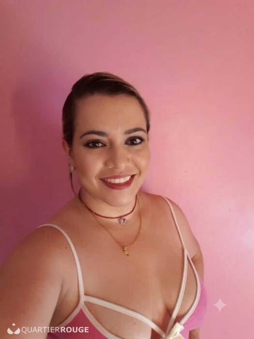 Alejandra Blondine (Photo)