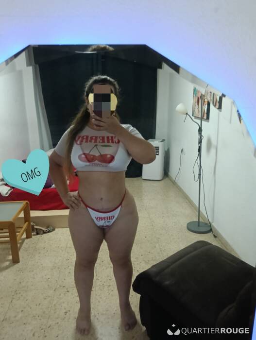 Alejandra Blondine (Photo)