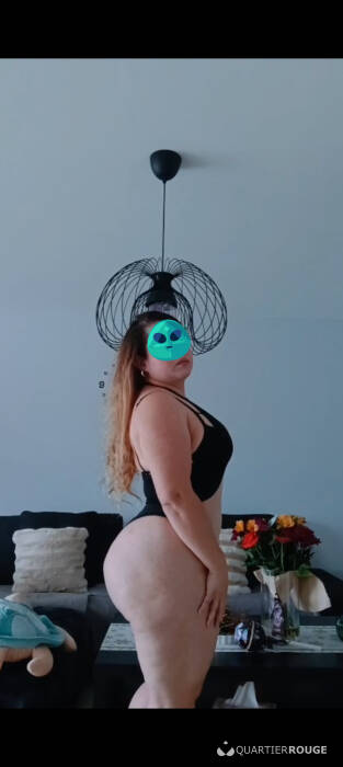 Alejandra Blondine (Photo)