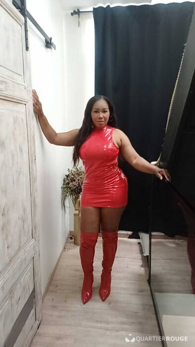 KIARA (Photo)