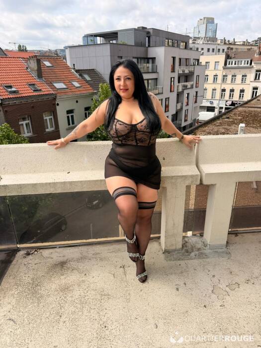 AMIRA (Photo)