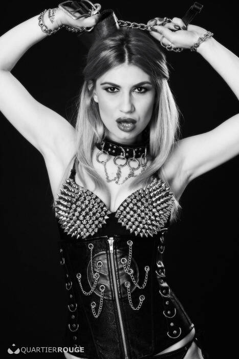 Misstres Zara (Photo)