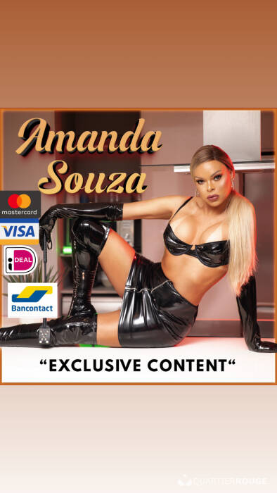 Amanda Souza (Photo)