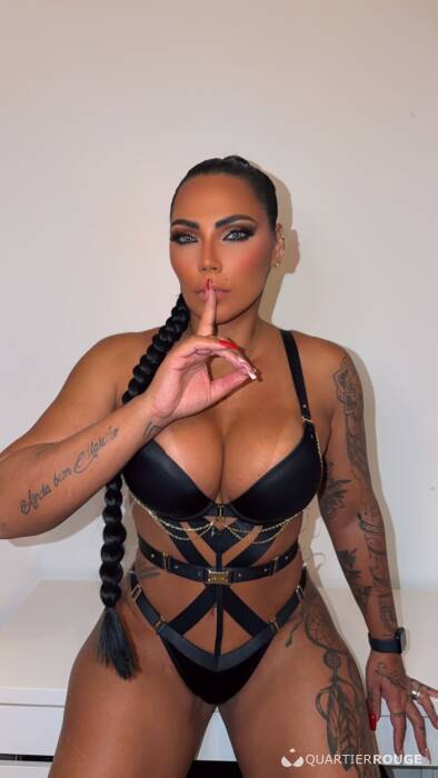 Soraya Vermelha (Photo)